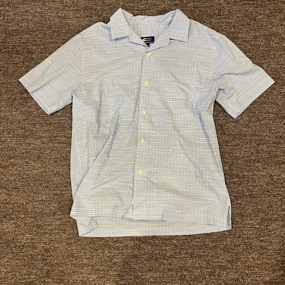 Magna Ready Buttom-Up Blue Collared Shirt Size Medium